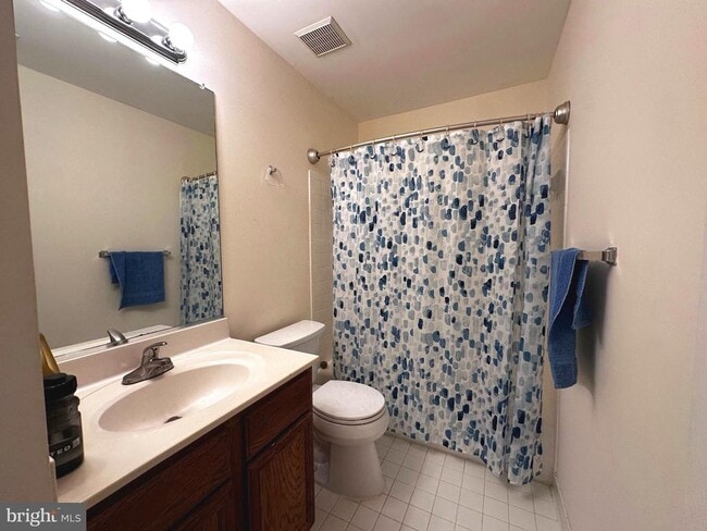 Building Photo - 45541 Clear Spring Terrace