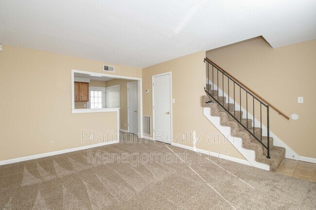 Foto del edificio - 363 Peabody Dr
