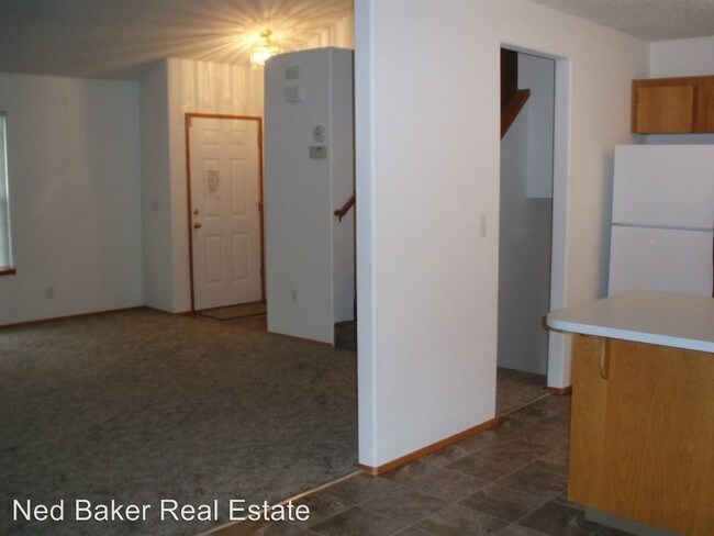 Building Photo - 3 br, 2 bath House - 5945 Sagrada St N
