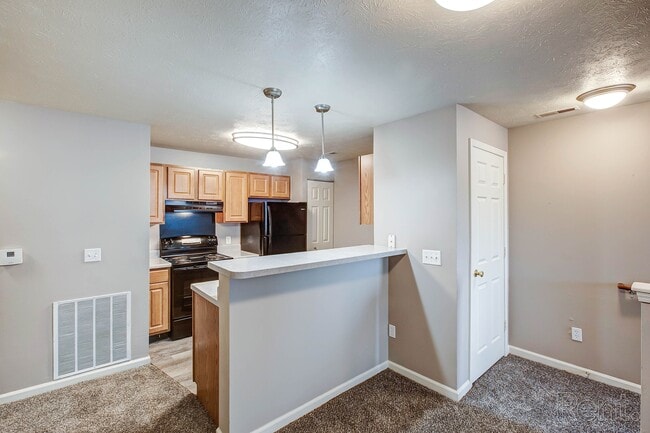 Building Photo - Brainard Landings