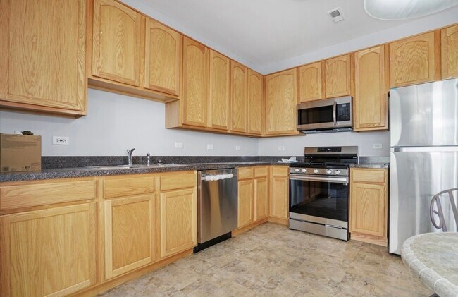 Building Photo - 2045 Limestone Ln