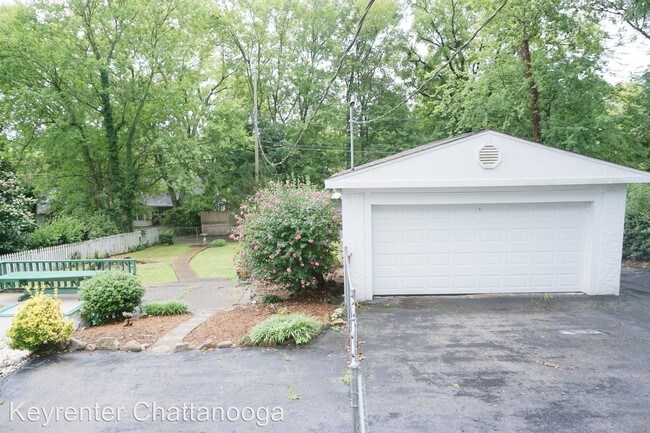 Building Photo - 3 br, 2 bath House - 104 Belvoir Ave