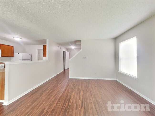 Foto del edificio - 2720 Redland Ln