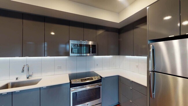 Interior Photo - CityLine