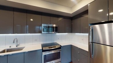Interior Photo - CityLine
