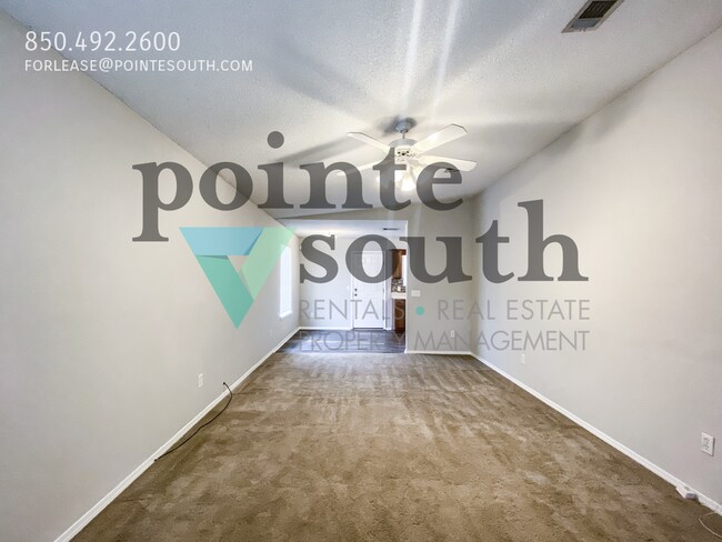 Foto del edificio - 504 Wood Crest Way