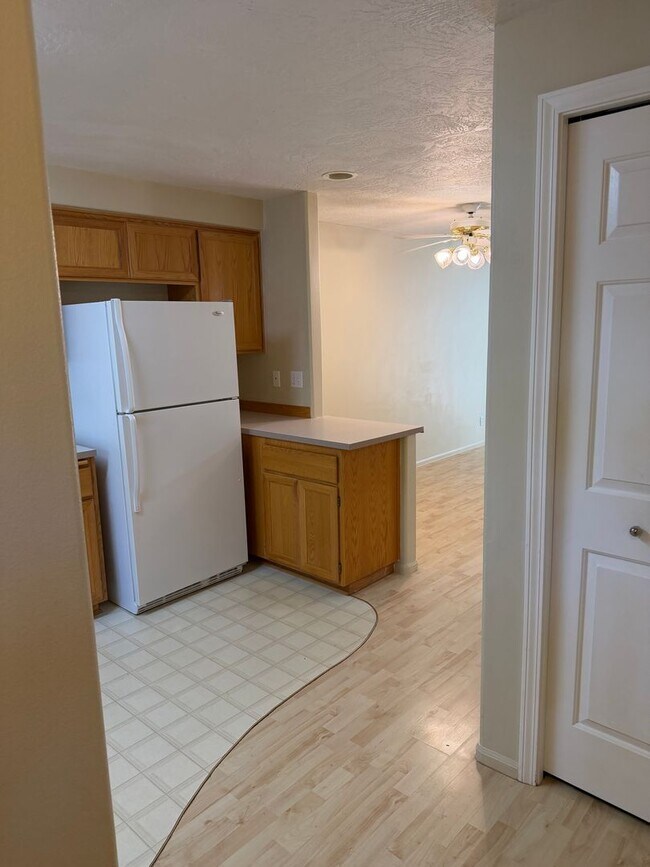 Foto del edificio - 2-bedroom townhouse in Eugene!