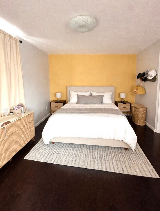 Foto del edificio - 128 3rd St NE