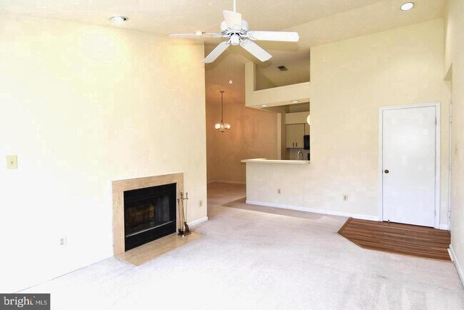 Foto del edificio - 7705 Lafayette Forest Dr