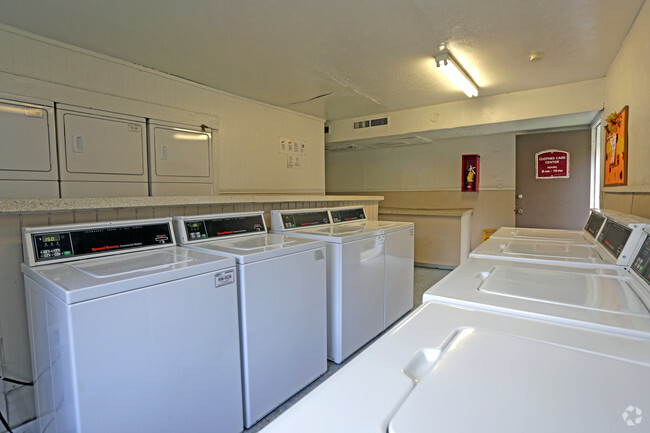 Laundry Room - Las Palmas