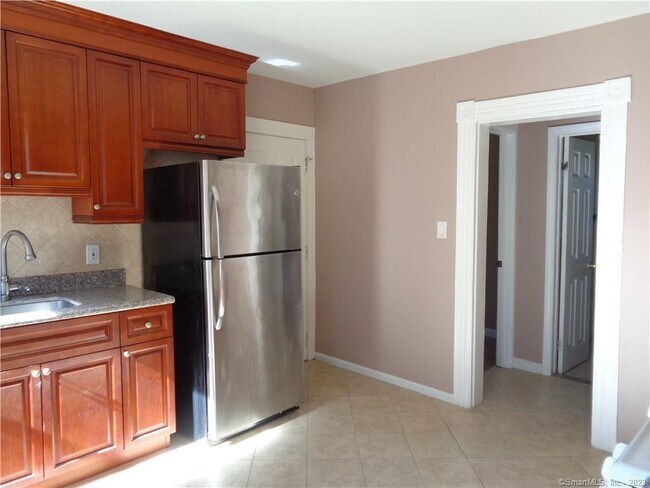 Foto del edificio - 155-157-157 Huntington Rd