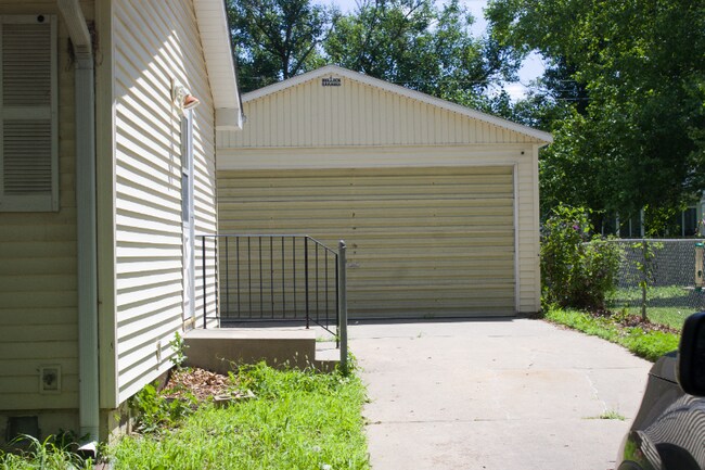 Foto del edificio - 1416 SW 15th St