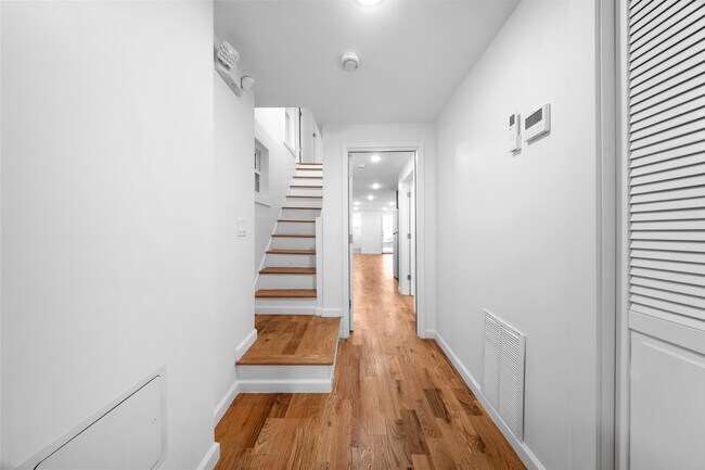 Foto del edificio - 1111 53rd St