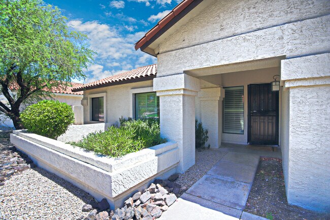 Foto del edificio - 10575 E Mission Ln