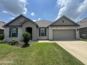 Building Photo - 616 Vert Dr
