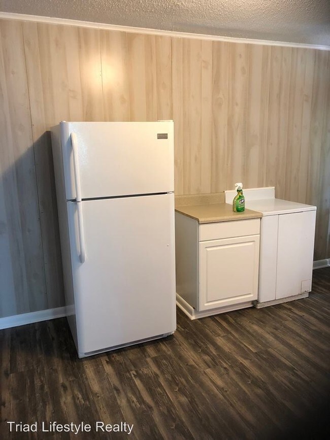 Foto del edificio - 2218 Ridgecrest Dr