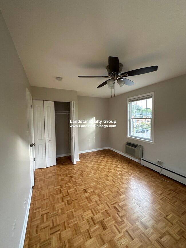 Foto del edificio - 1500 W Touhy Ave