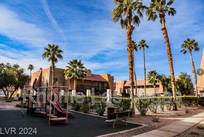 Foto del edificio - 5220 Indian River Drive