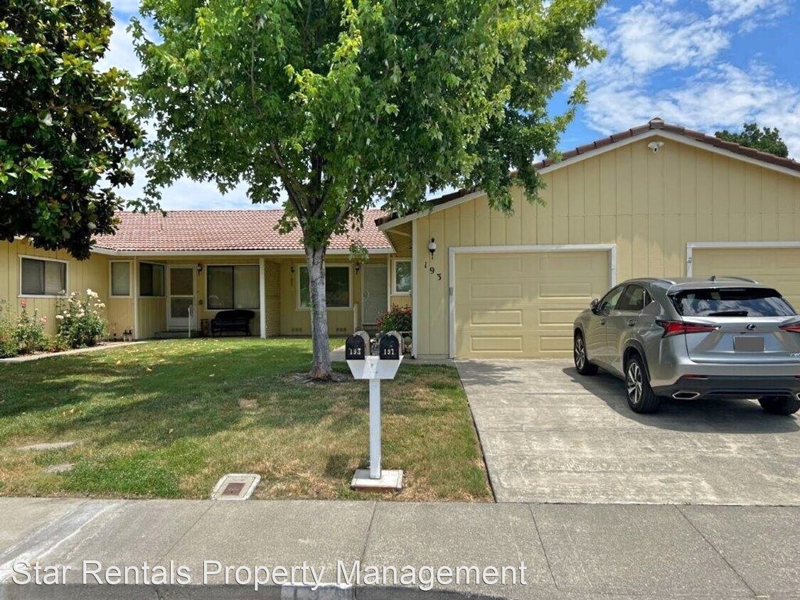 Foto principal - 2 br, 2 bath House - 193 Town Center Way