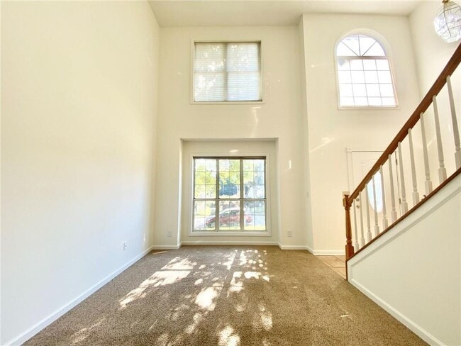 Foto del edificio - 640 Suwanee Lakes Cir NW