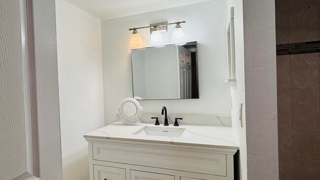 Building Photo - 9521 Boca Cove Cir