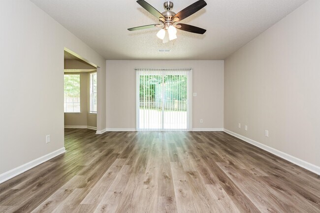 Building Photo - 7057 Sir Galahad Way