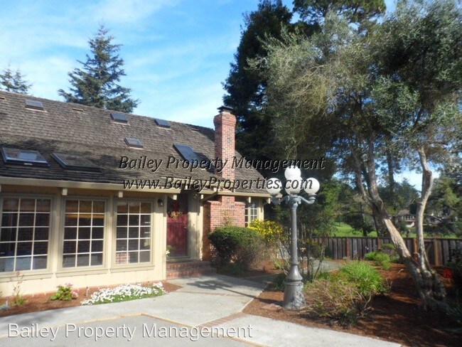 Building Photo - 4 br, 3.5 bath House - 135 Seabreeze Place