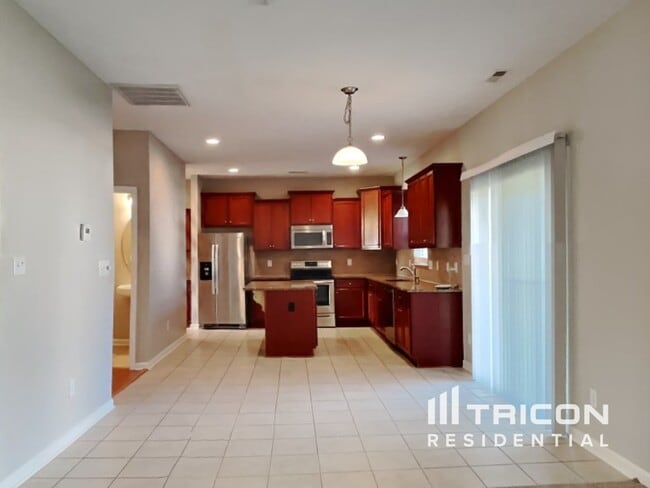 Building Photo - 15 Mossburg Ct