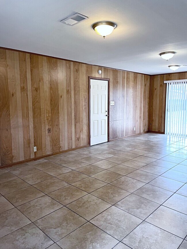Foto del edificio - 9050 Broun, Beaumont TX 77707