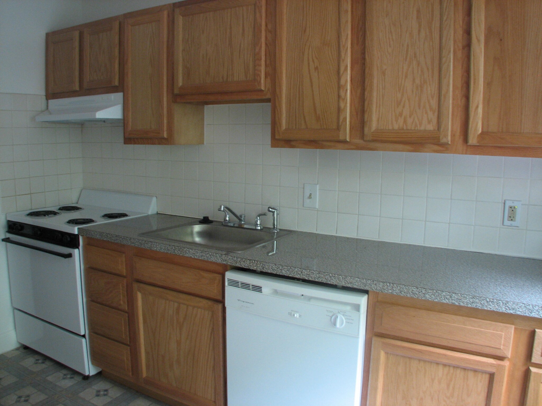 Delridge Colony Apartments – photo 1