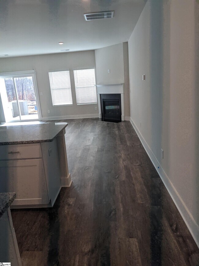 Building Photo - 145 Bromes Wy