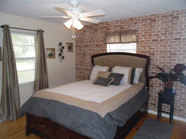 Dormitorio número 2 - 81 Pine Tree Ln
