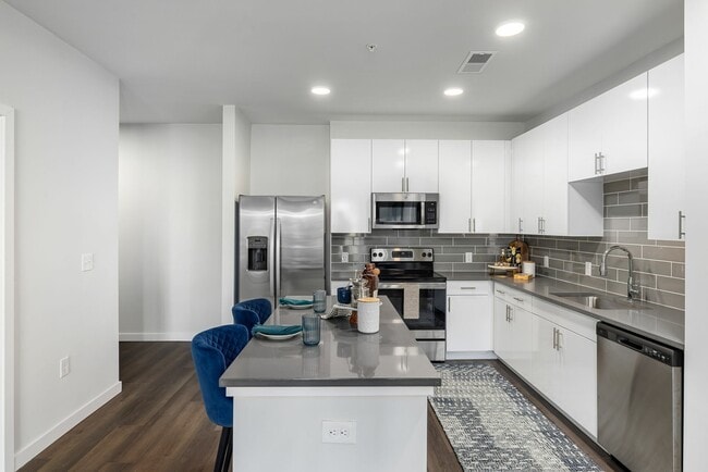 56-web-or-mls-7K5A0768 - The Slater