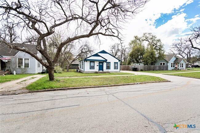 Foto del edificio - 905 N 9th St