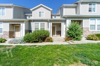 Building Photo - 8171 Snow Bowl Heights
