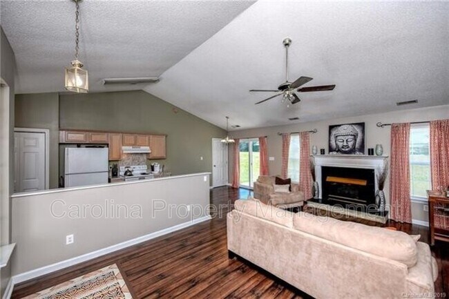 Building Photo - 10109 Mountain Flower Ct