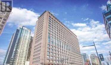 Building Photo - 111 St Clair Ave W