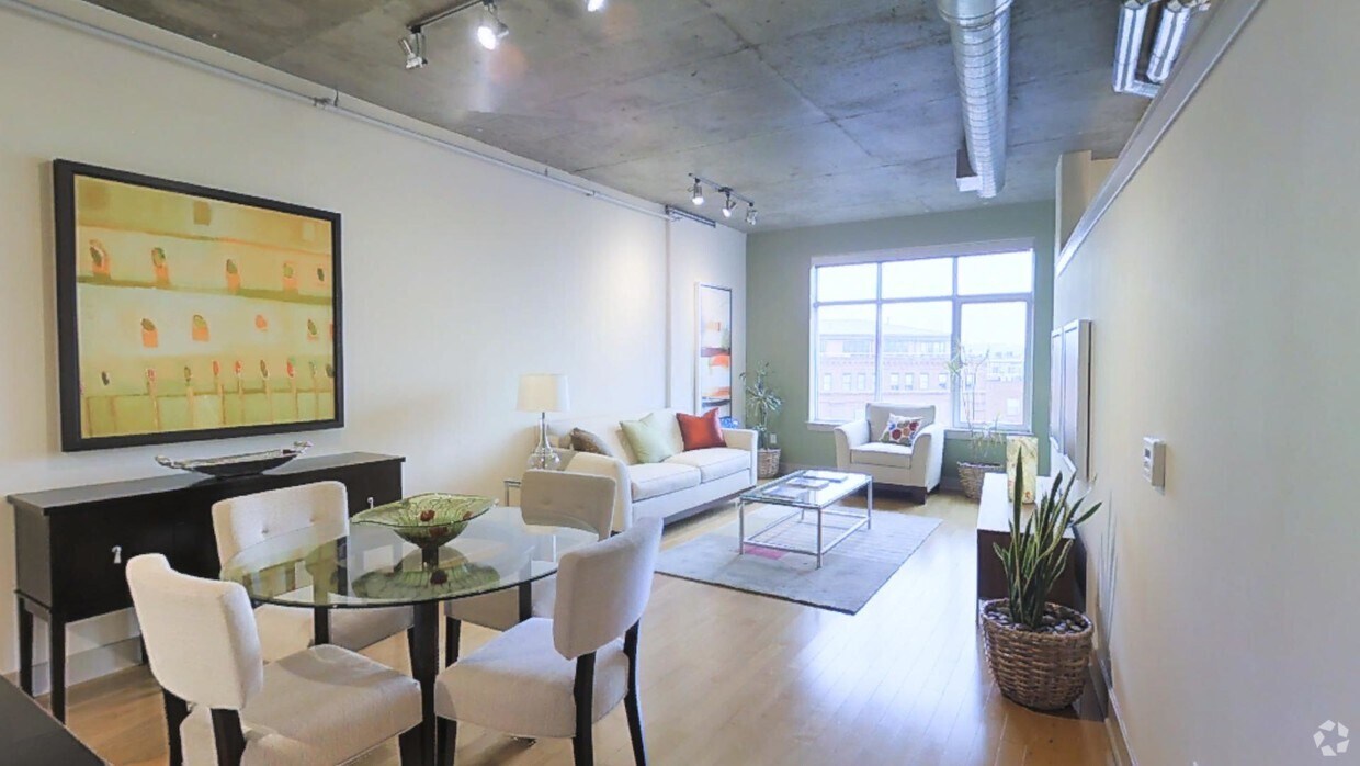 Photo - The Crescent at Fells Point Apartments