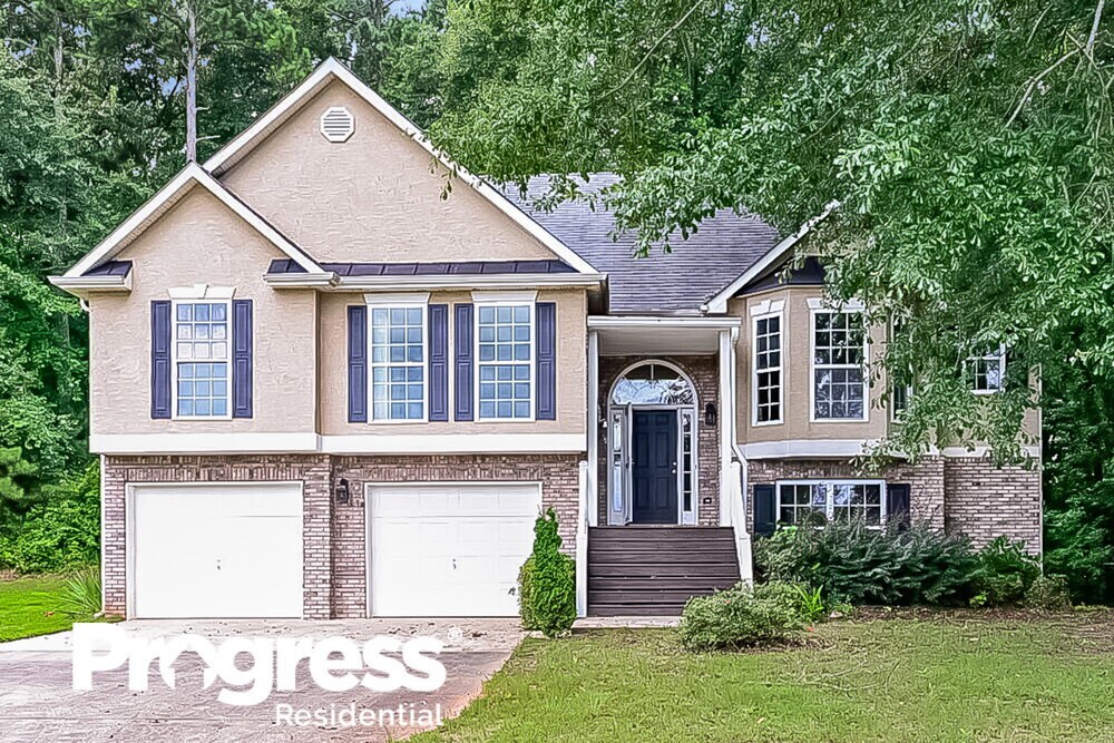 414 Invector Ct, Locust Grove, GA 30248 House for Rent in Locust