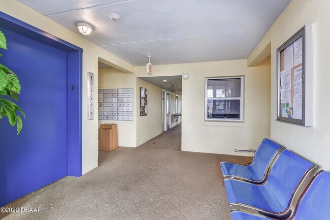 Foto del edificio - 3131 S Ridgewood Ave