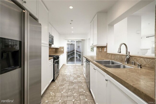 Foto del edificio - 2 br, 2 bath House - 4 Veroli Ct