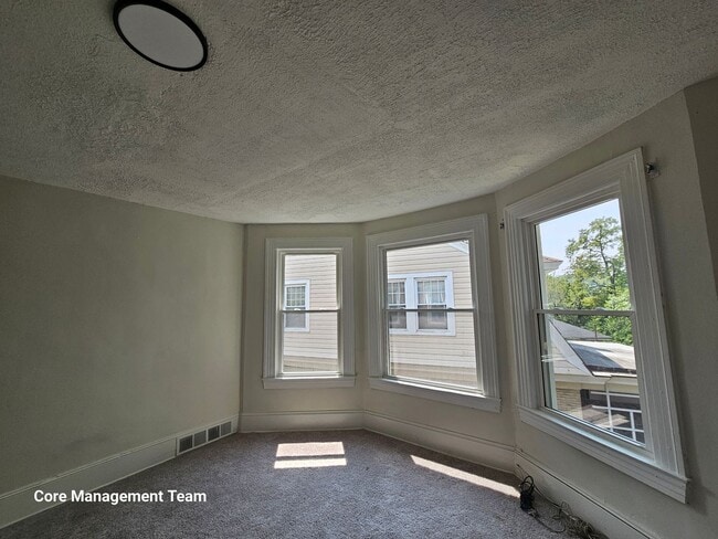 Building Photo - 3165 Ashlyn St