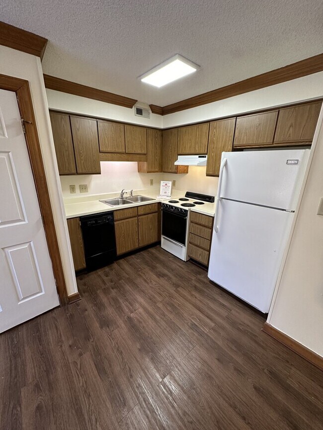 Foto del edificio - 3512 Ivy Commons Drive Unit 101, Raleigh Nc