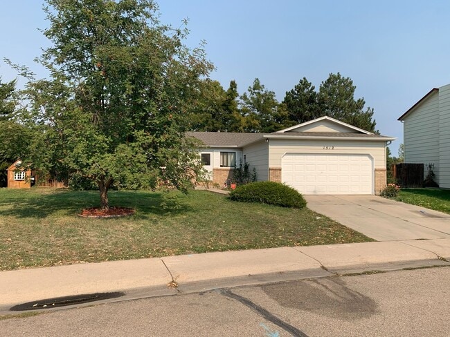 Building Photo - Charming 3-Bedroom Home Near Horsetooth & ...