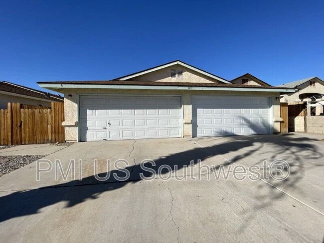 Foto del edificio - 851 Baseline Rd