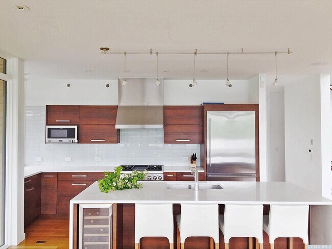 Building Photo - 60 Sam Hill Rd