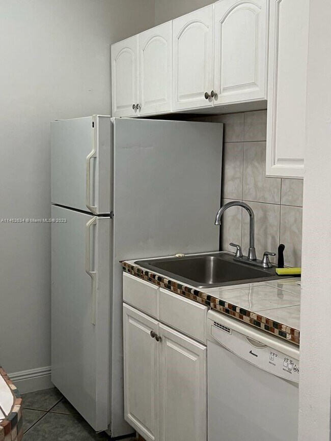 Building Photo - 19 Crossings Cir