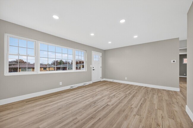 Foto del edificio - 5737 Kroegermount Dr