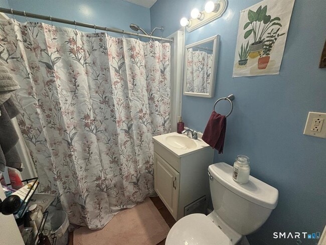 Building Photo - 53 Lynwood Dr