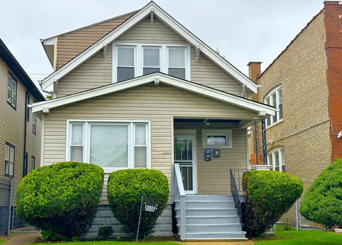 Primary Photo - 12052 S La Salle St